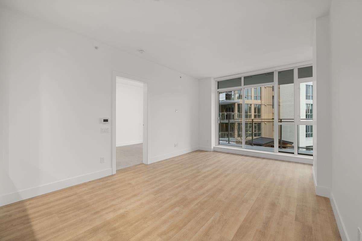 204-2325 Emery Court, North Vancouver, BC, V7J 0E3 - 7