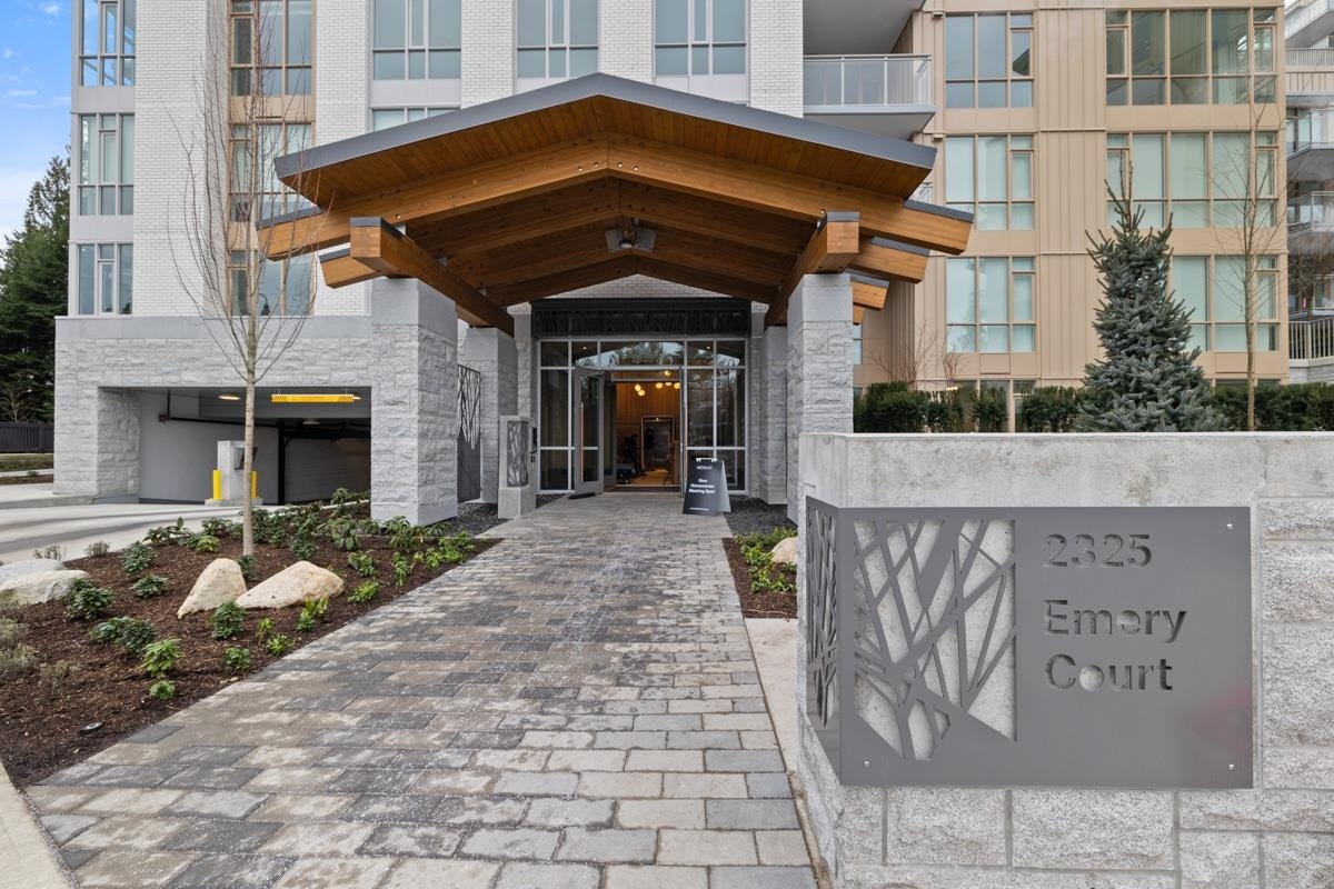 204-2325 Emery Court, North Vancouver, BC, V7J 0E3 - 2