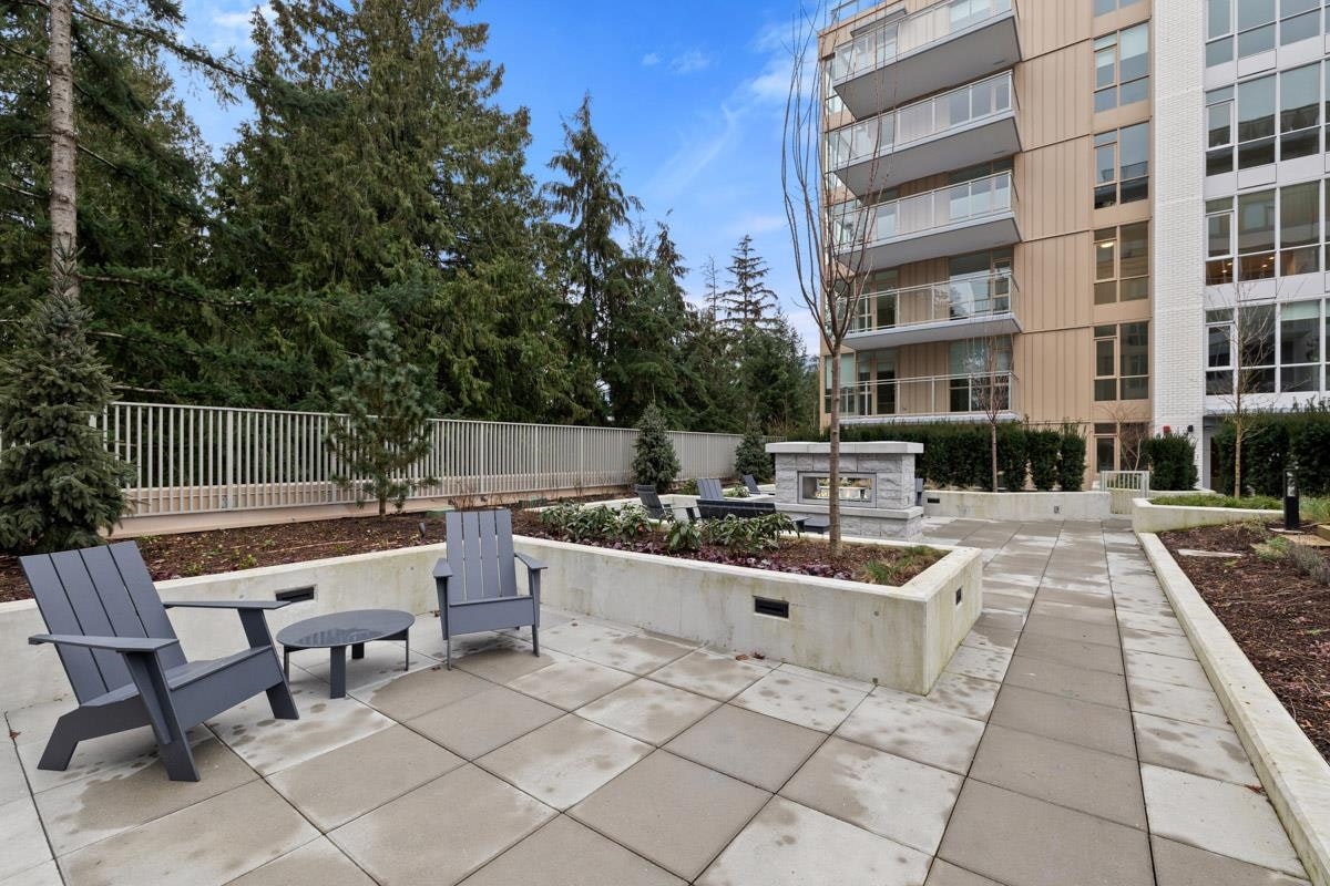 204-2325 Emery Court, North Vancouver, BC, V7J 0E3 - 23