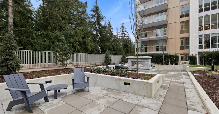 204-2325 Emery Court, North Vancouver, BC, V7J 0E3 - 23