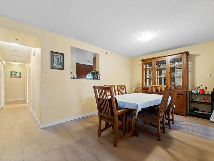 404-238 Alvin Narod Mews, Vancouver, BC, V6B 5Z3 - 9