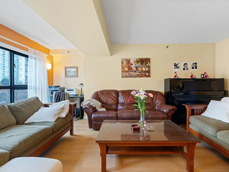 404-238 Alvin Narod Mews, Vancouver, BC, V6B 5Z3 - 3