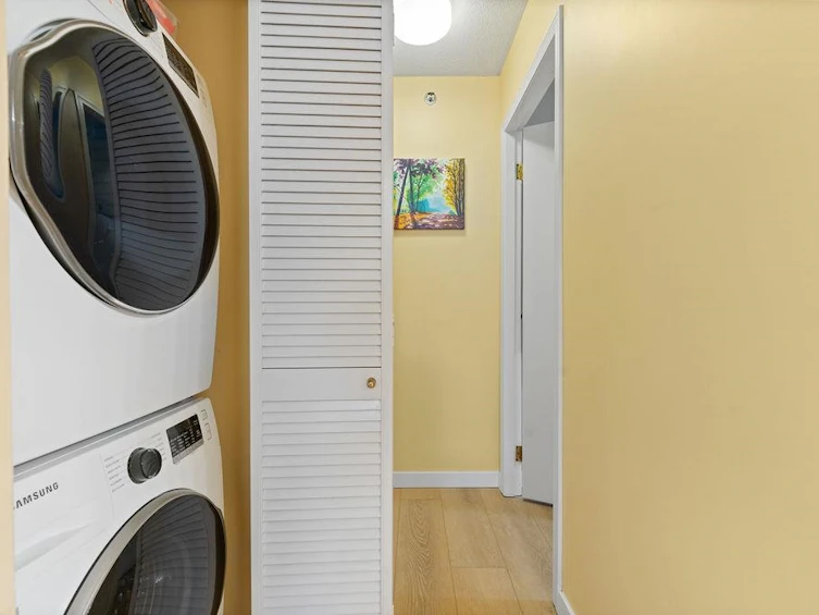 404-238 Alvin Narod Mews, Vancouver, BC, V6B 5Z3 - 25