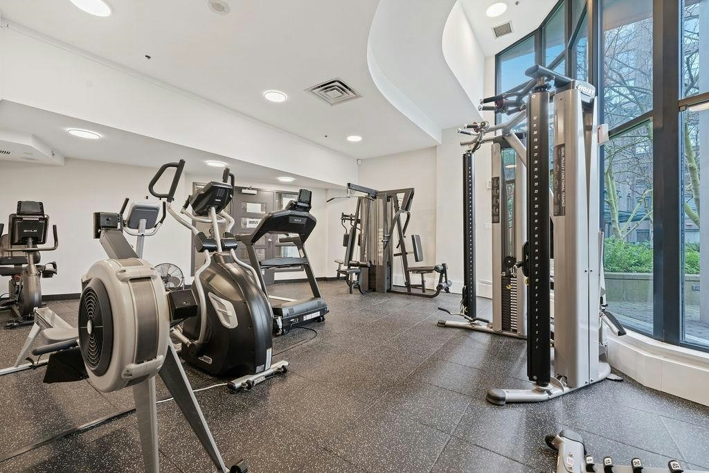 404-238 Alvin Narod Mews, Vancouver, BC, V6B 5Z3 - 26