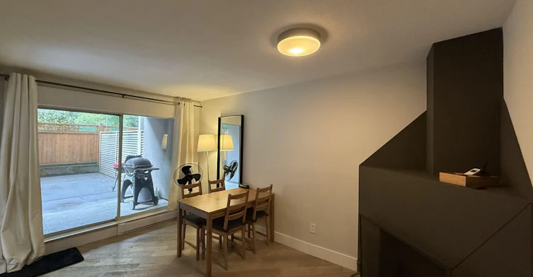 101-985 W 10th Avenue, Vancouver, BC, V5Z 1L9
