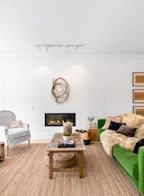 2 258 W 14th Street