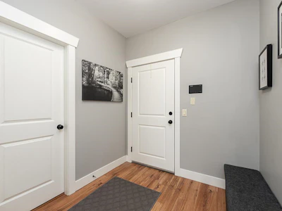 204-46021 Second Avenue - 5