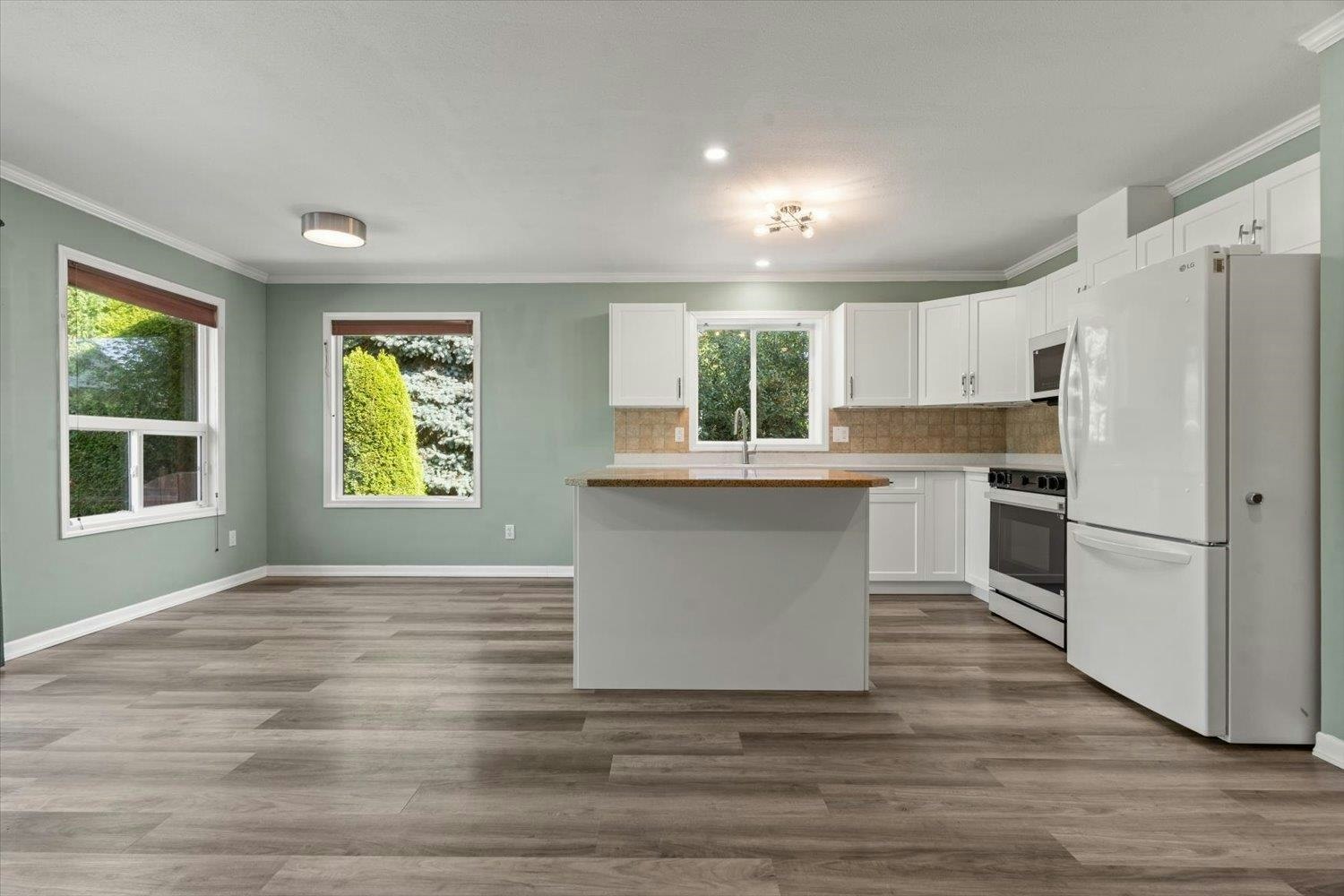 5709 Stonehaven Street, Chilliwack, BC, V2R 3Y6 - 7
