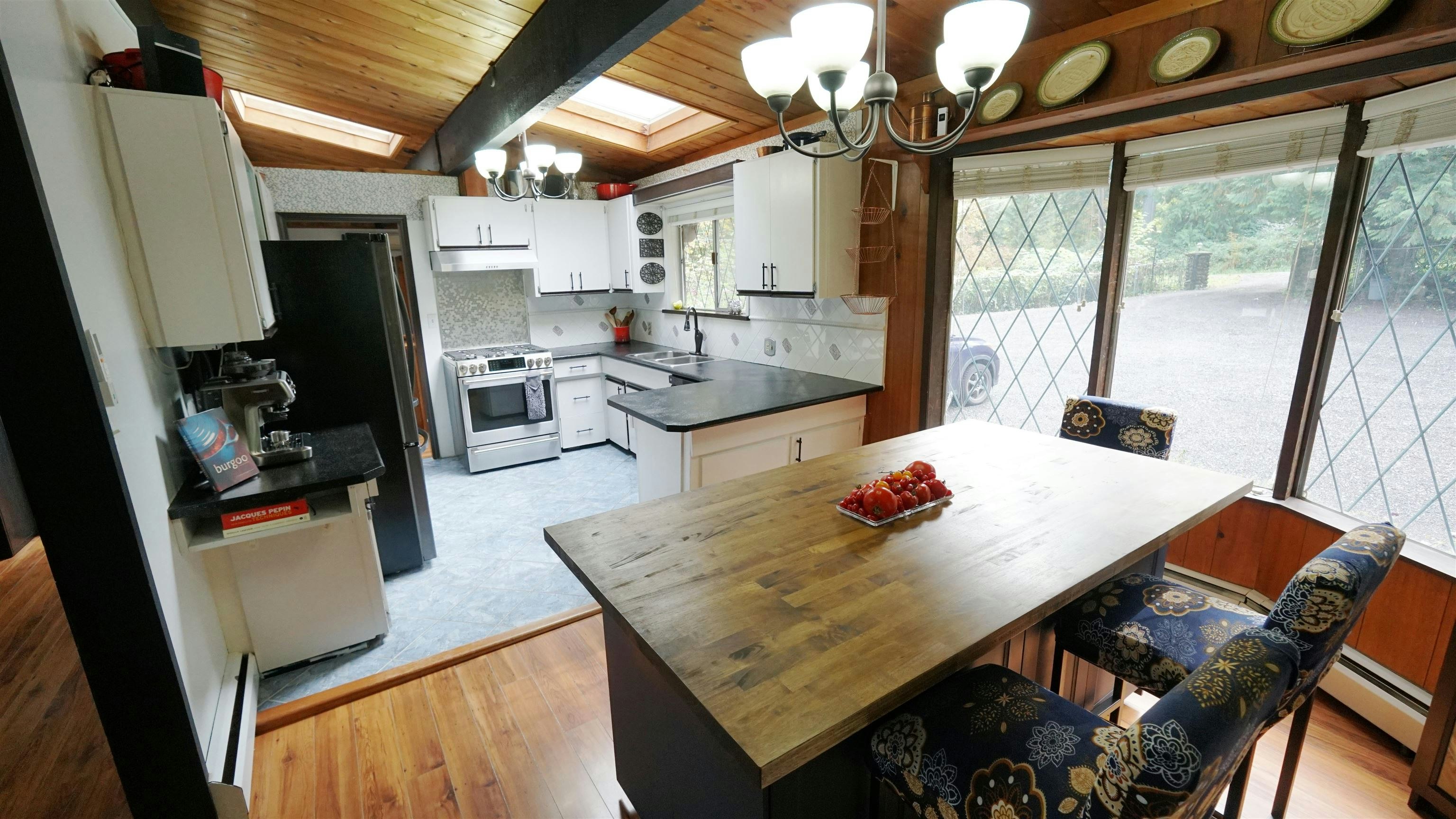 25855 112 Avenue - 5