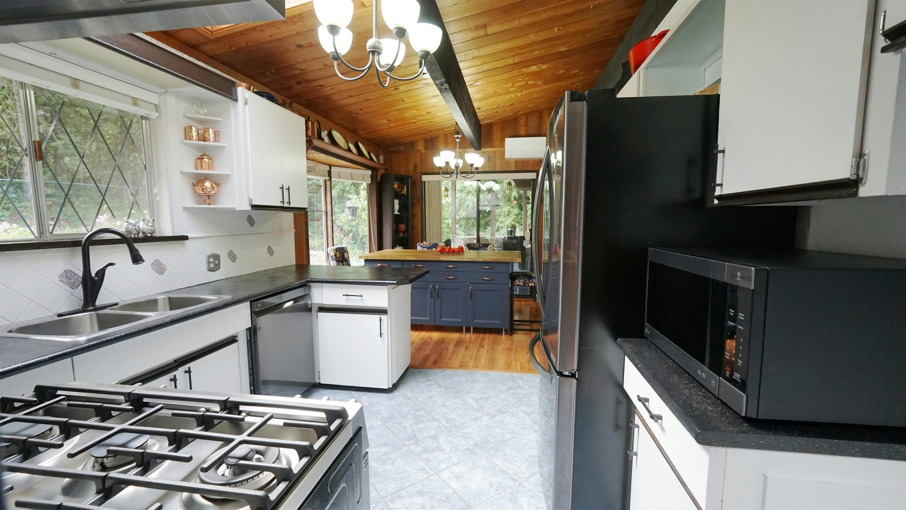 25855 112 Avenue - 3