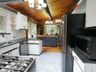 25855 112 Avenue - 3