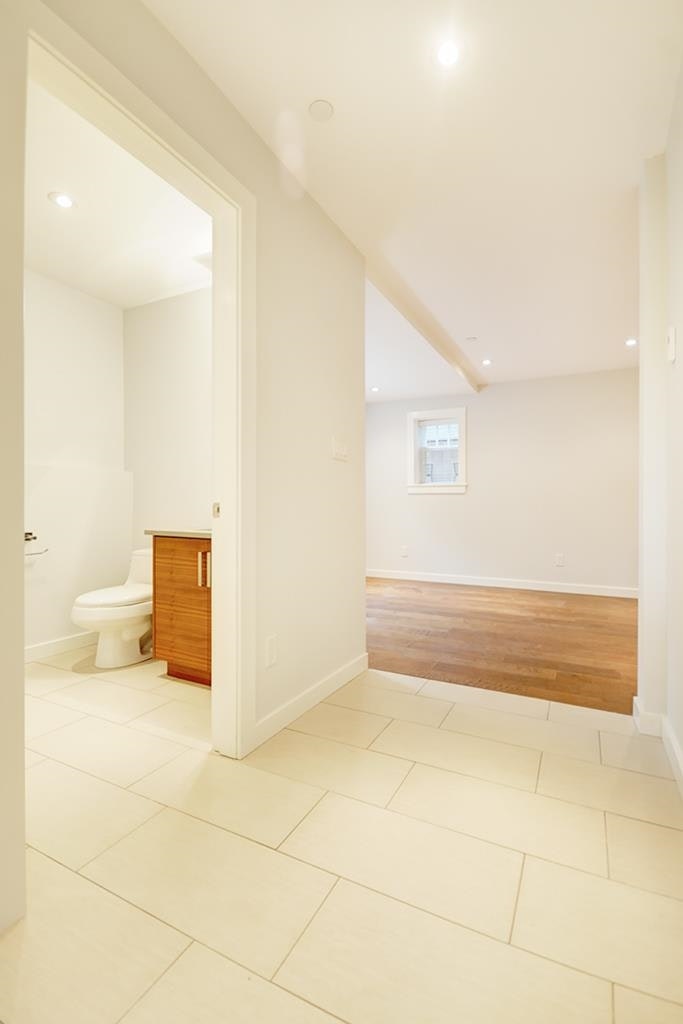 2-1130 E 14th Avenue, Vancouver, BC, V5T 2P3 - 16
