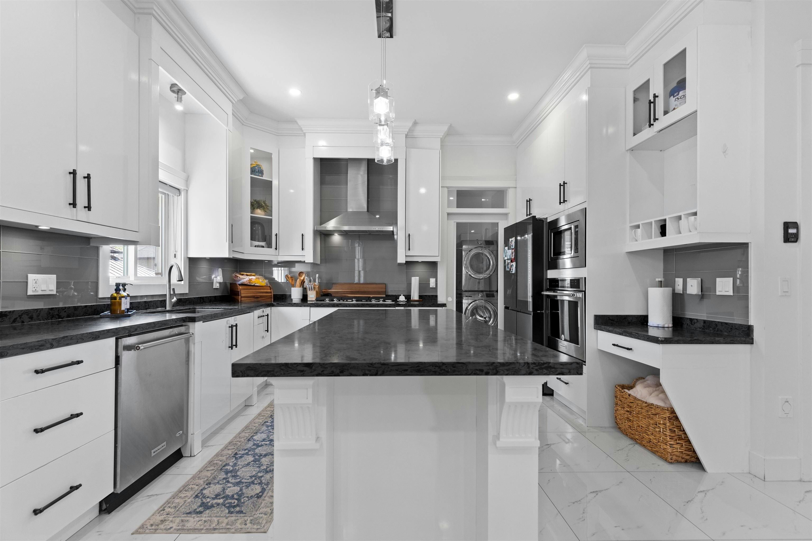 18080 67 Avenue, Surrey, BC, V3S 8C3 - 9