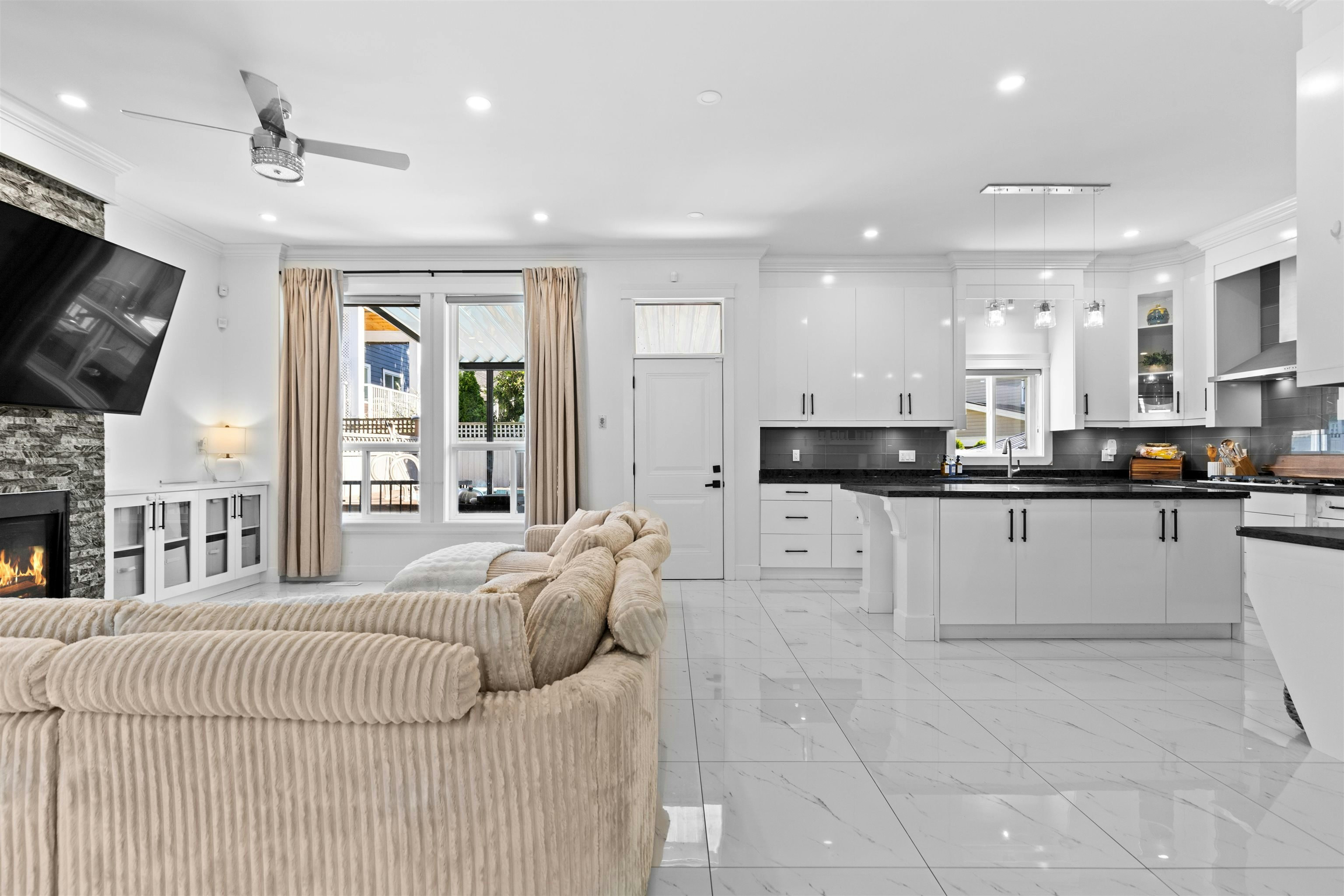 18080 67 Avenue, Surrey, BC, V3S 8C3 - 22
