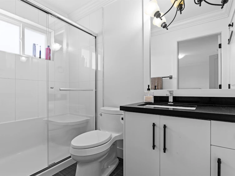 18080 67 Avenue, Surrey, BC, V3S 8C3 - 19
