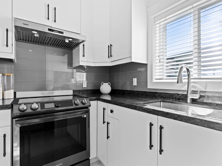 18080 67 Avenue, Surrey, BC, V3S 8C3 - 10