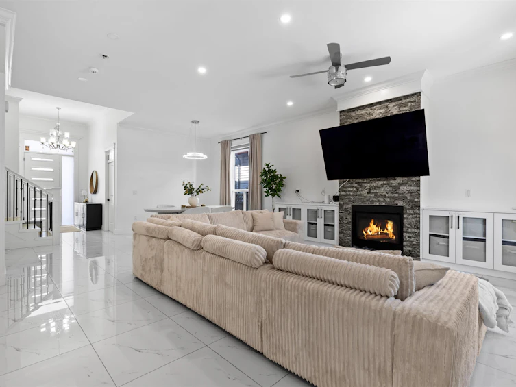 18080 67 Avenue, Surrey, BC, V3S 8C3 - 23