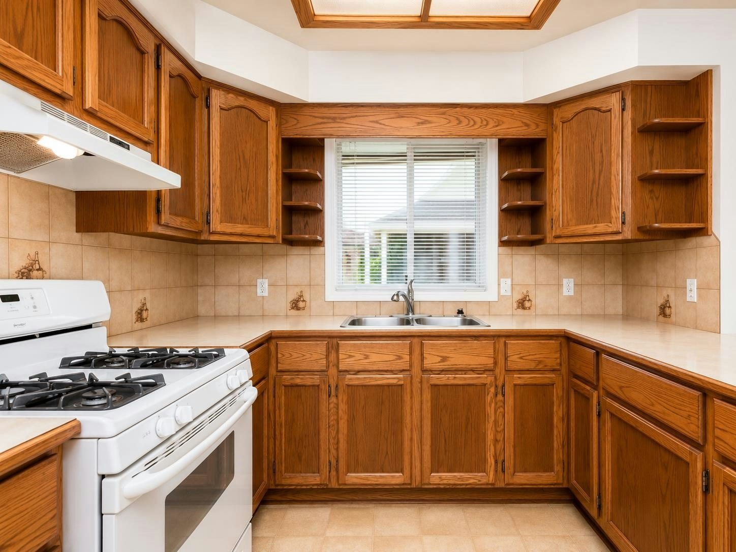 9493 Fletcher Street, Chilliwack, BC, V2P 7V4 - 8