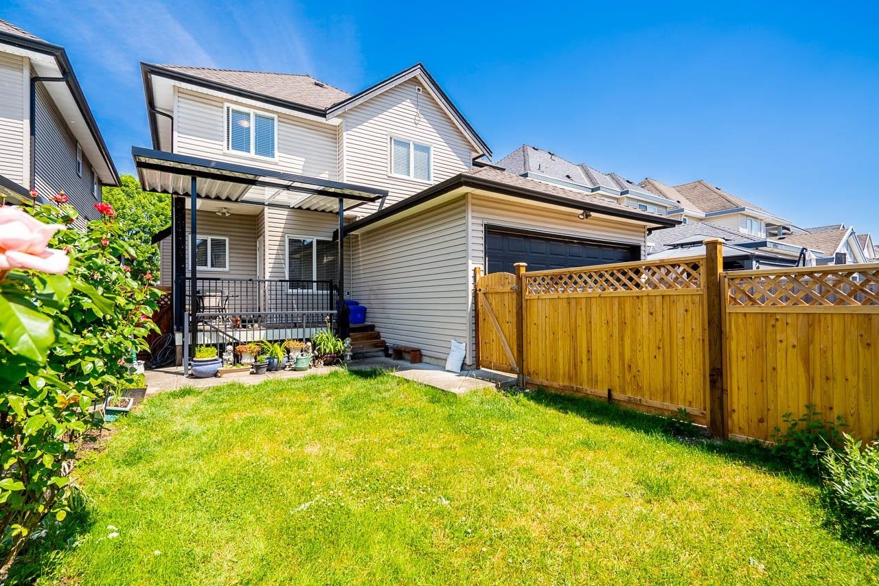 19338 72a Avenue, Surrey, BC, V4N 5X9 - 36