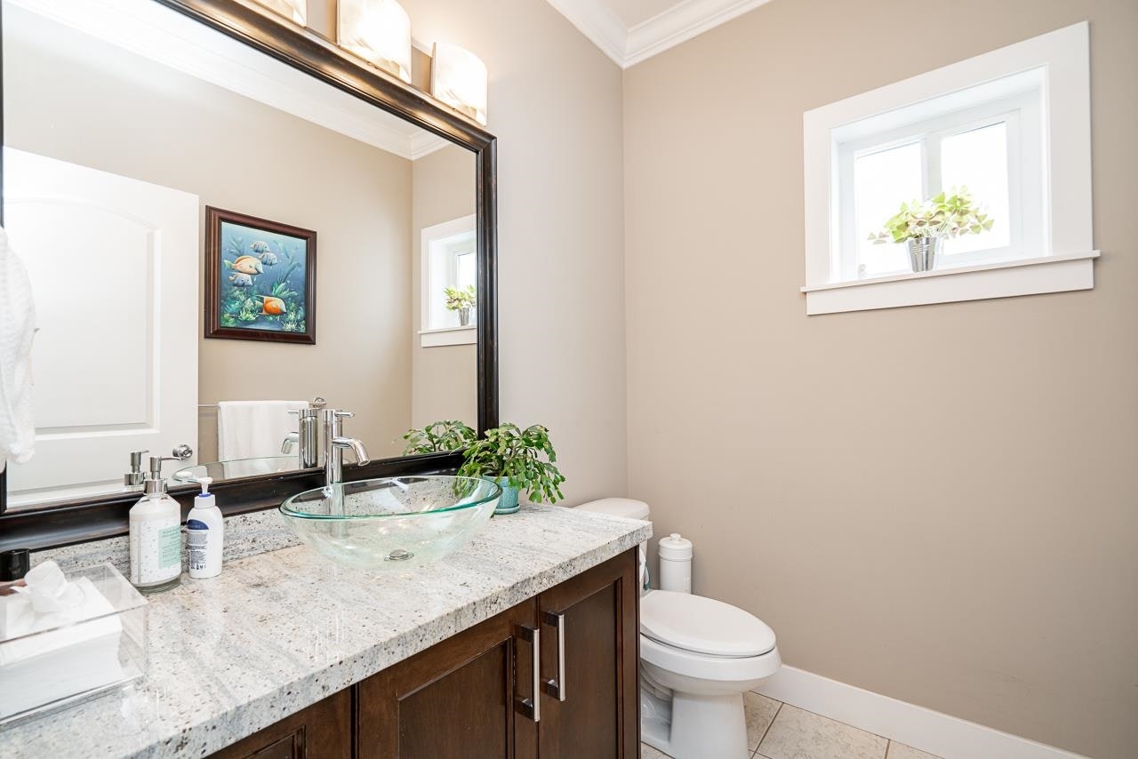 19338 72a Avenue, Surrey, BC, V4N 5X9 - 12
