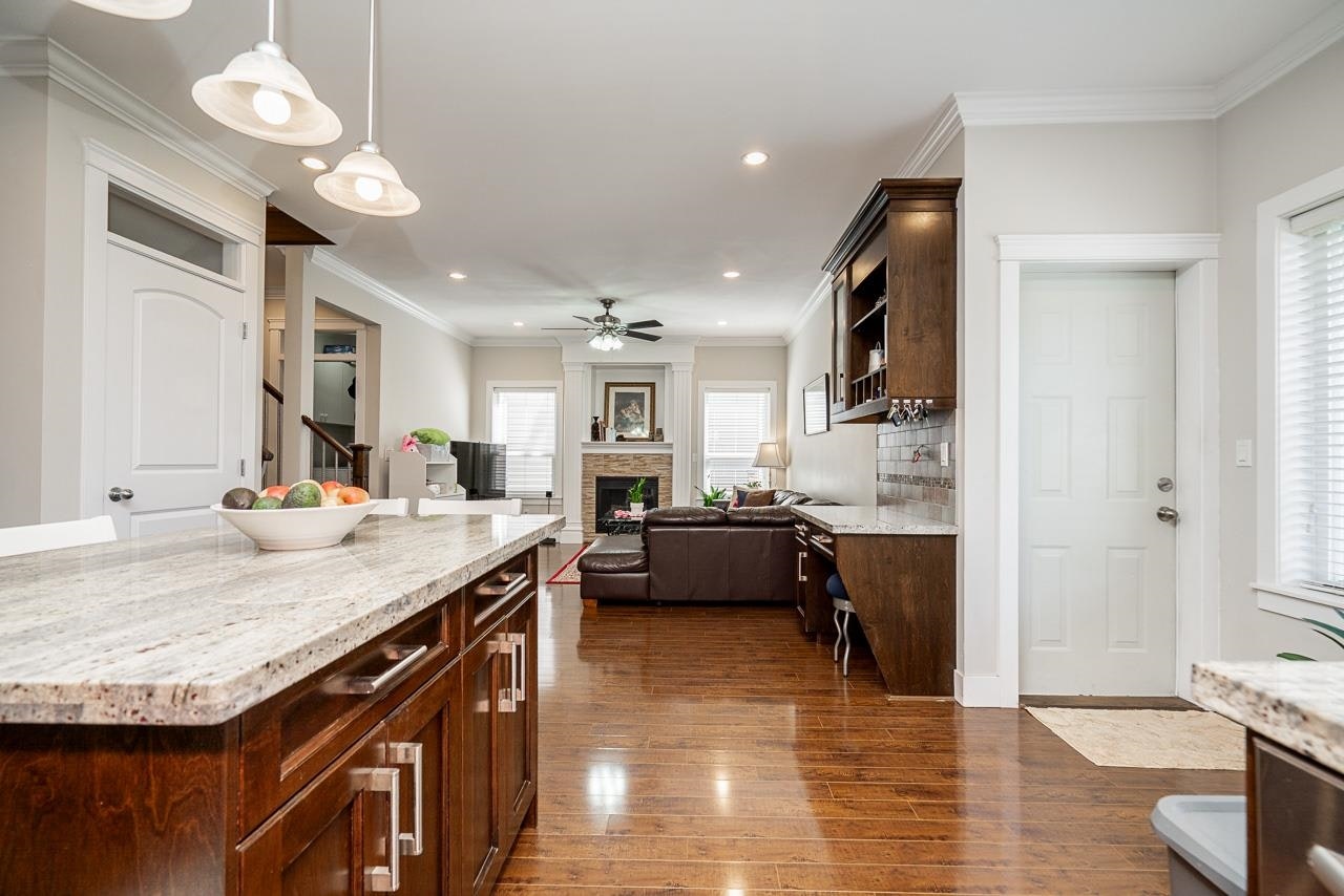 19338 72a Avenue, Surrey, BC, V4N 5X9 - 10