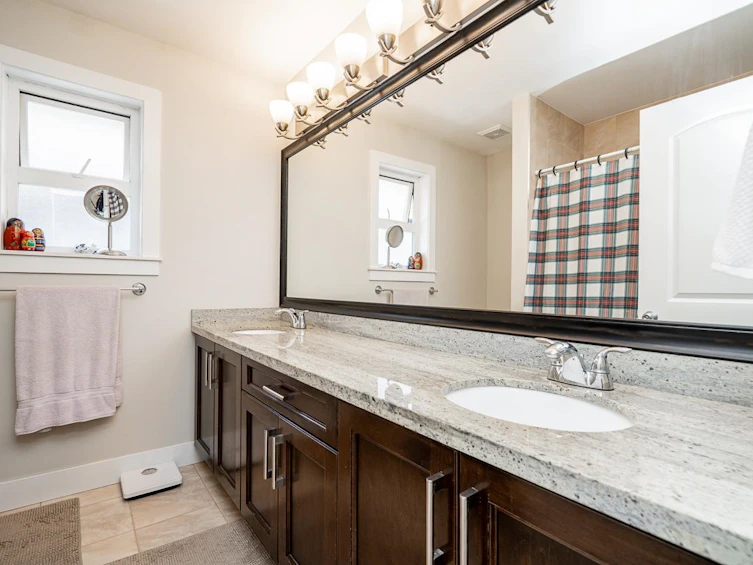 19338 72a Avenue, Surrey, BC, V4N 5X9 - 25