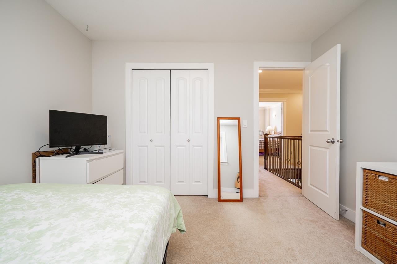 19338 72a Avenue, Surrey, BC, V4N 5X9 - 24