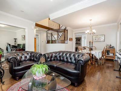 19338 72a Avenue - 5