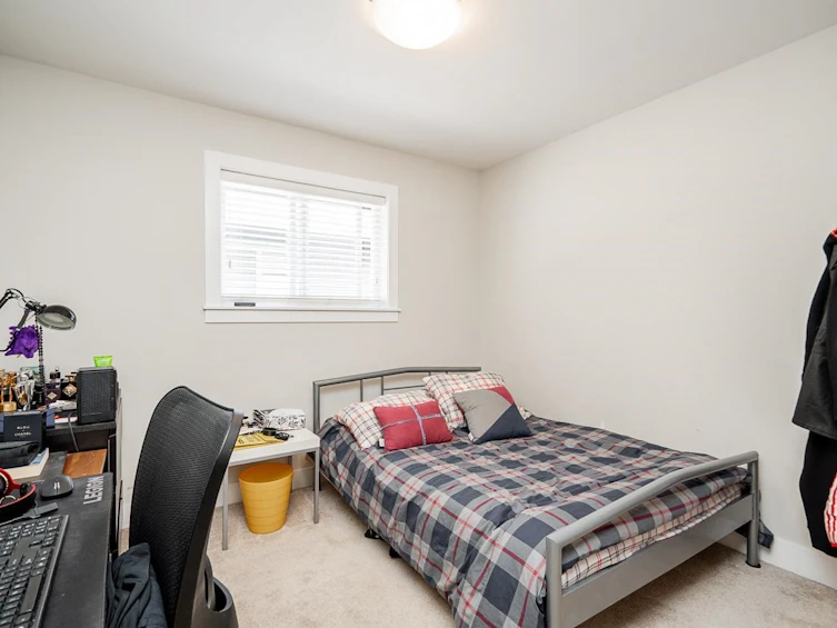 19338 72a Avenue, Surrey, BC, V4N 5X9 - 22