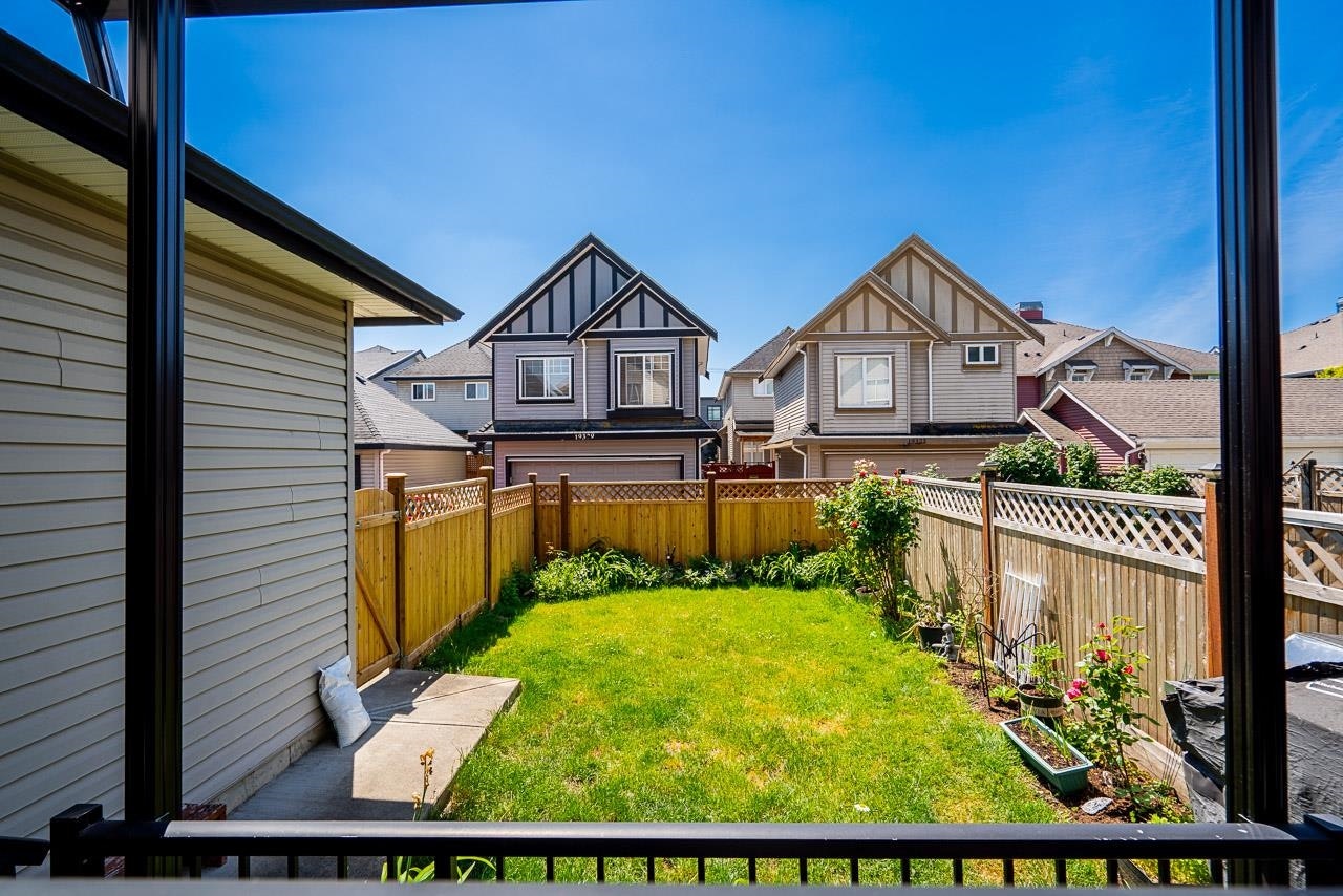 19338 72a Avenue, Surrey, BC, V4N 5X9 - 35