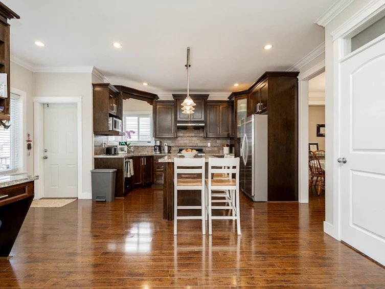 19338 72a Avenue, Surrey, BC, V4N 5X9 - 8