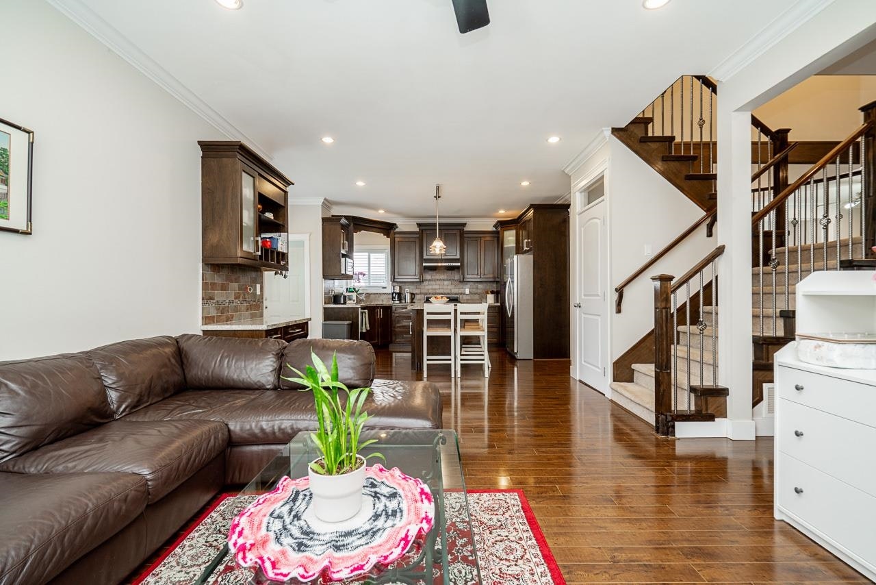 19338 72a Avenue, Surrey, BC, V4N 5X9 - 7