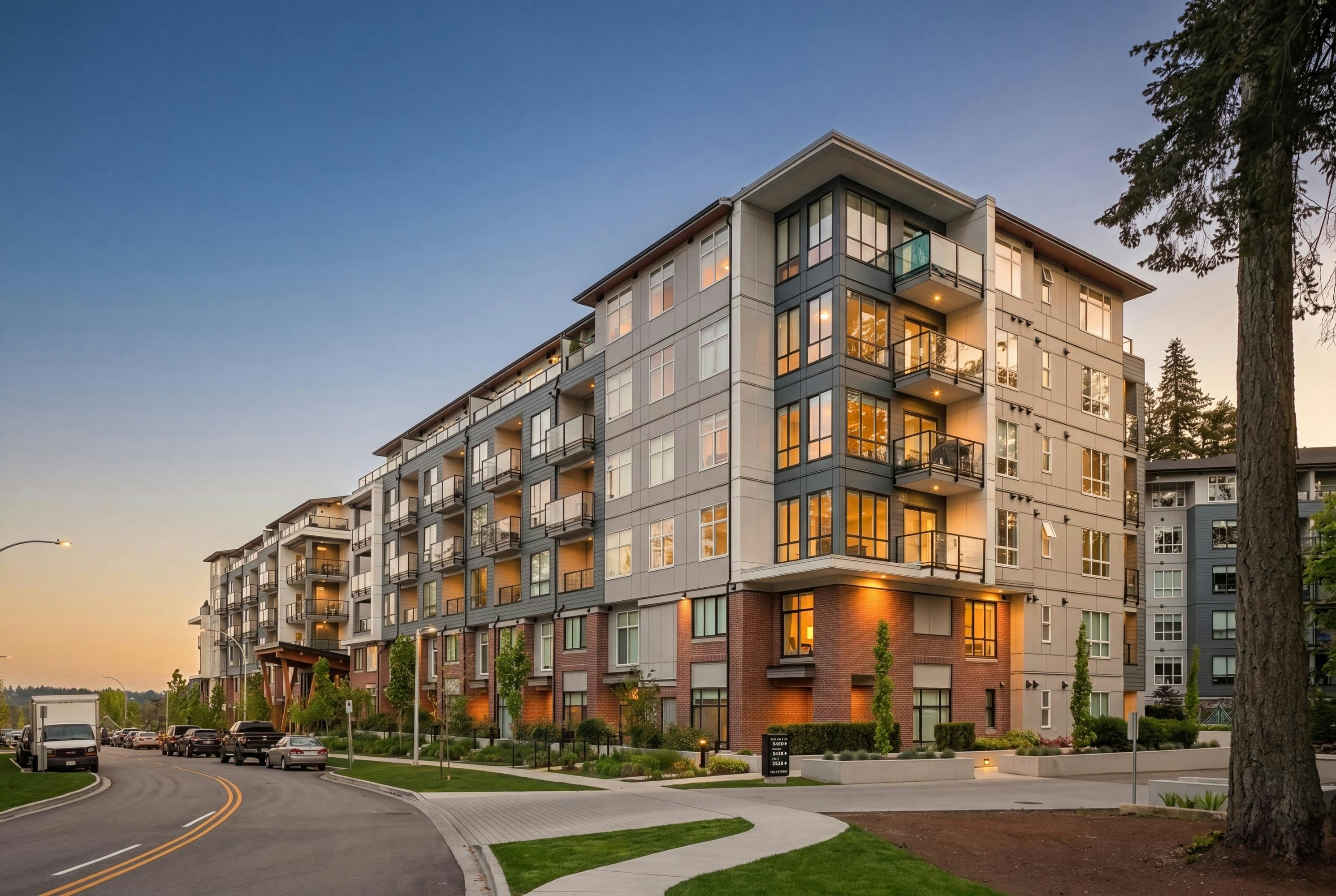 317-3528 146a Street, Surrey, BC, V4P 0H4