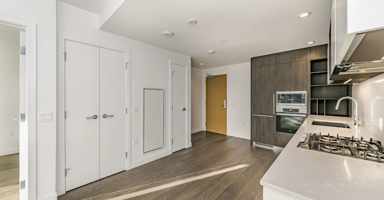 22xx-6000 Mckay Avenue, Burnaby, BC, V5H 0K2 - 3