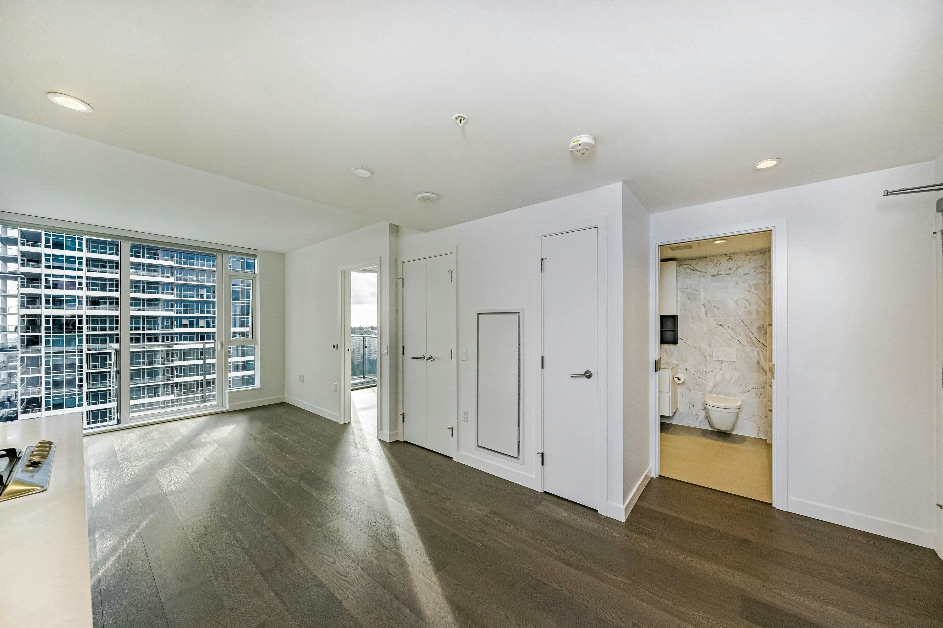 22xx-6000 Mckay Avenue, Burnaby, BC, V5H 0K2 - 4