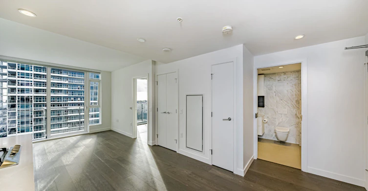 22xx-6000 Mckay Avenue, Burnaby, BC, V5H 0K2 - 4