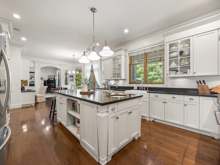 16211 29 Avenue, Surrey, BC, V3Z 9X4 - 16