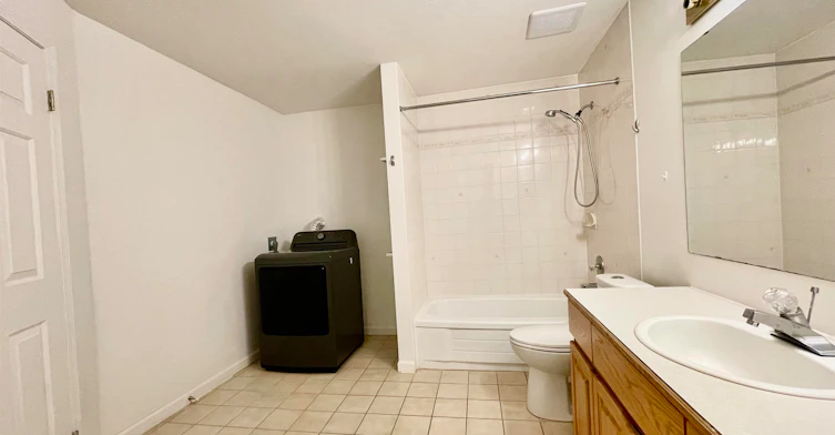 lower level-1073x Walnut Close, Surrey, BC, V4N 1W2 - 15
