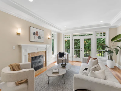 4904 Chalet Place - 4