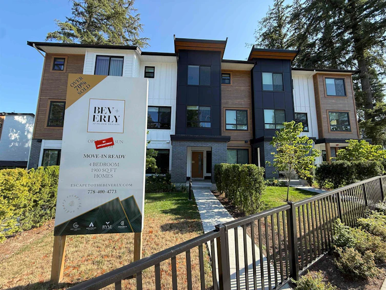 13-17538 100 Avenue, Surrey, BC, V4N 5H1 - 2