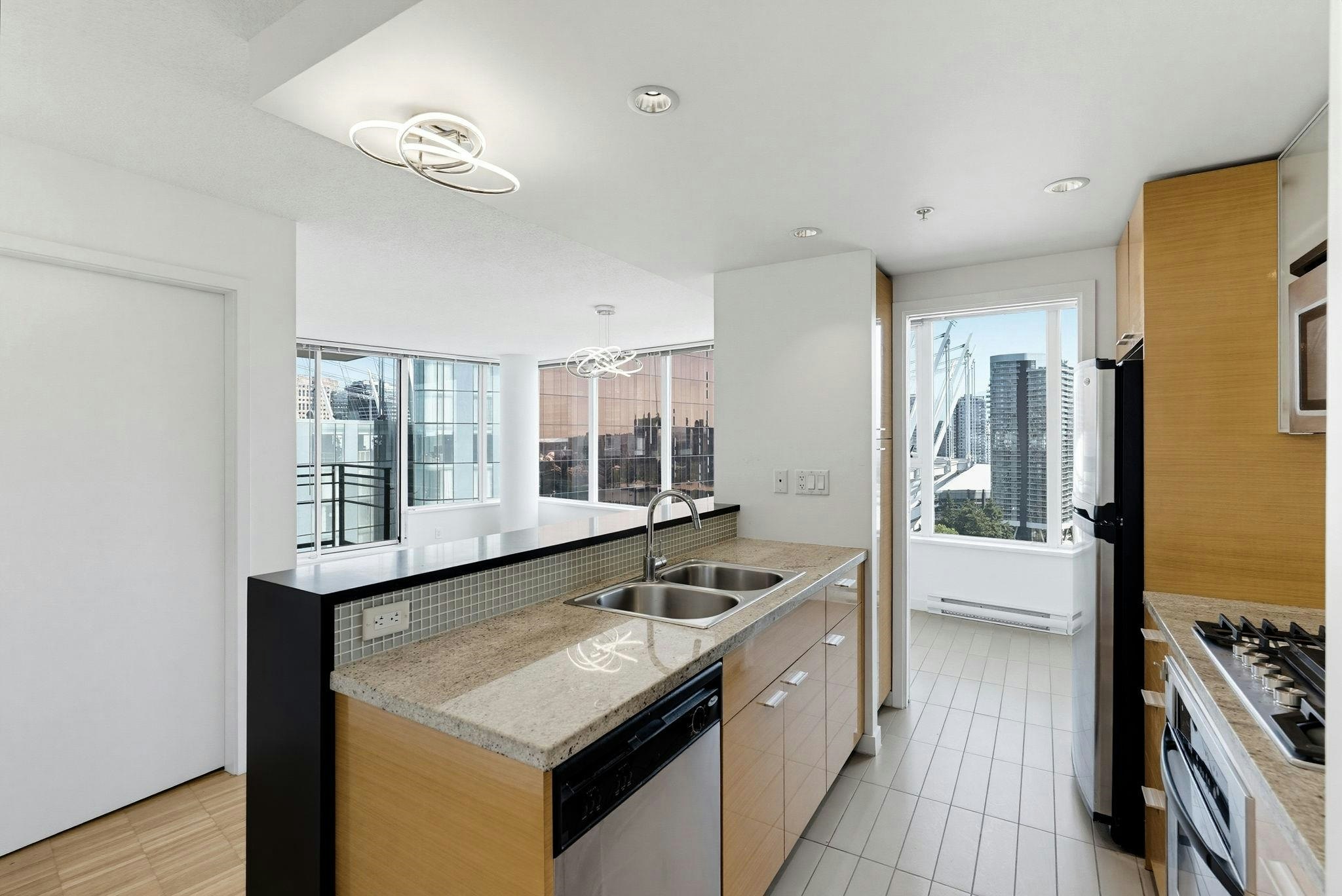 2508-33 Smithe Street, Vancouver, BC, V6B 0B5 - 11