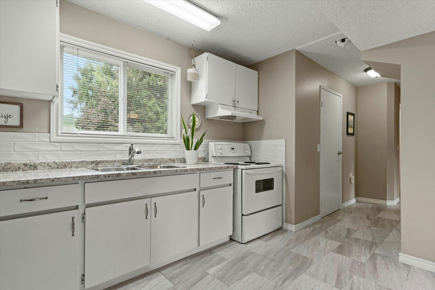 46359 Chilliwack Central Road, Chilliwack, BC, V2P 1J7 - 20