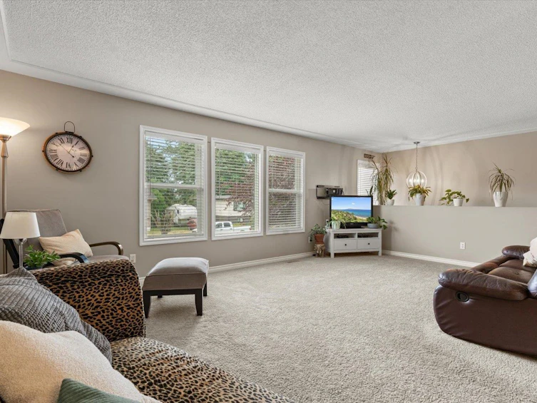 46359 Chilliwack Central Road, Chilliwack, BC, V2P 1J7 - 5