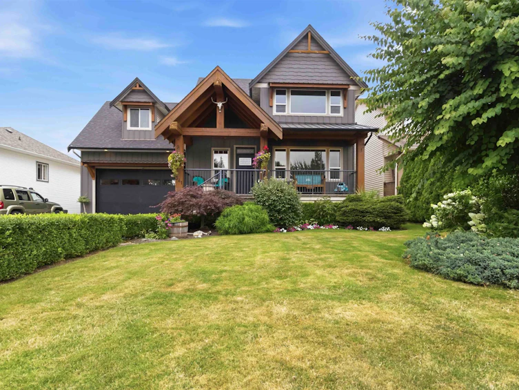 341 Chestnut Avenue, Harrison Hot Springs, BC, V0M 1K0