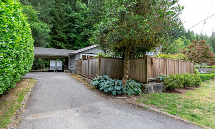 2256 Chapman Way