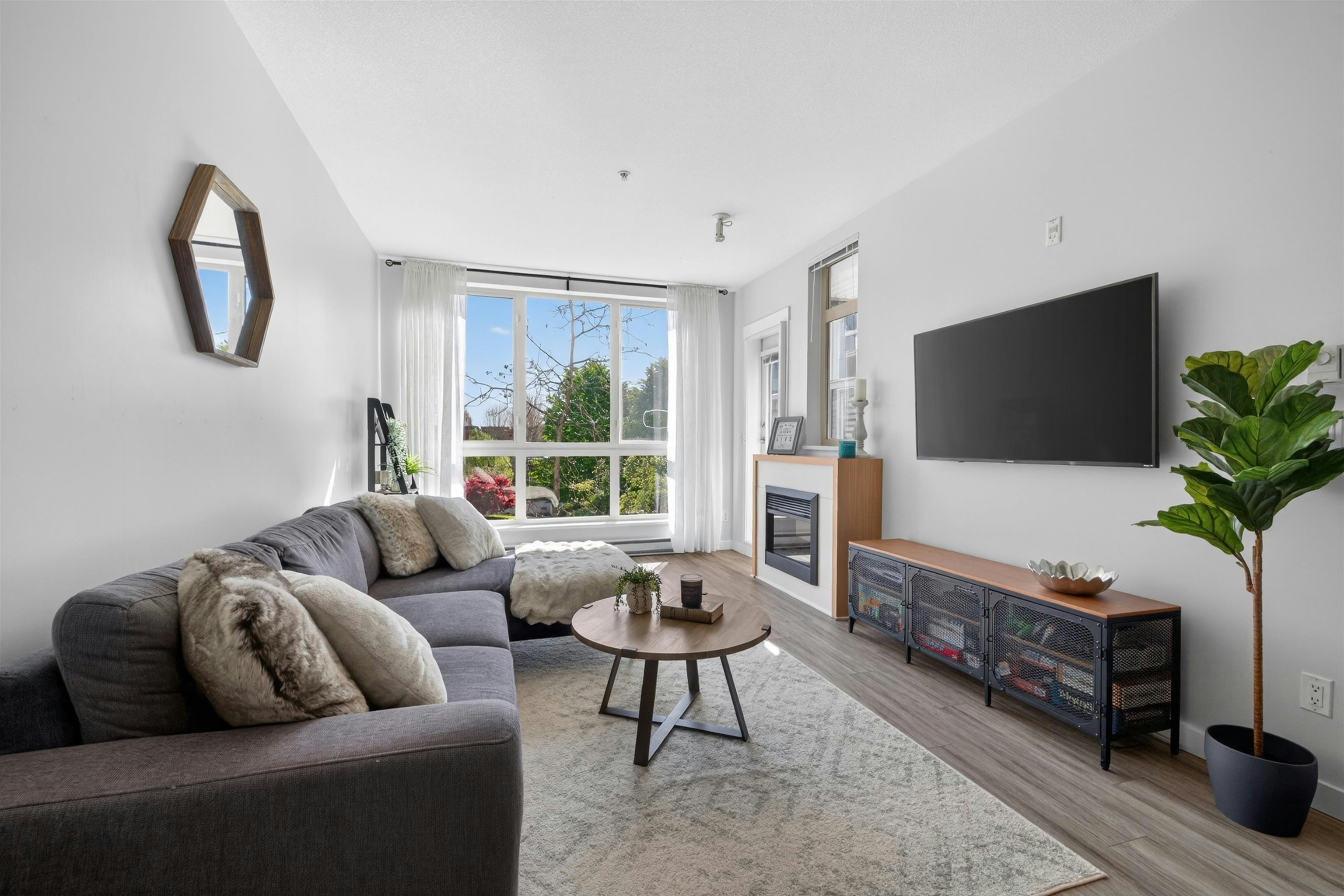 329-15918 26 Avenue, Surrey, BC, V3Z 5K3 - 2