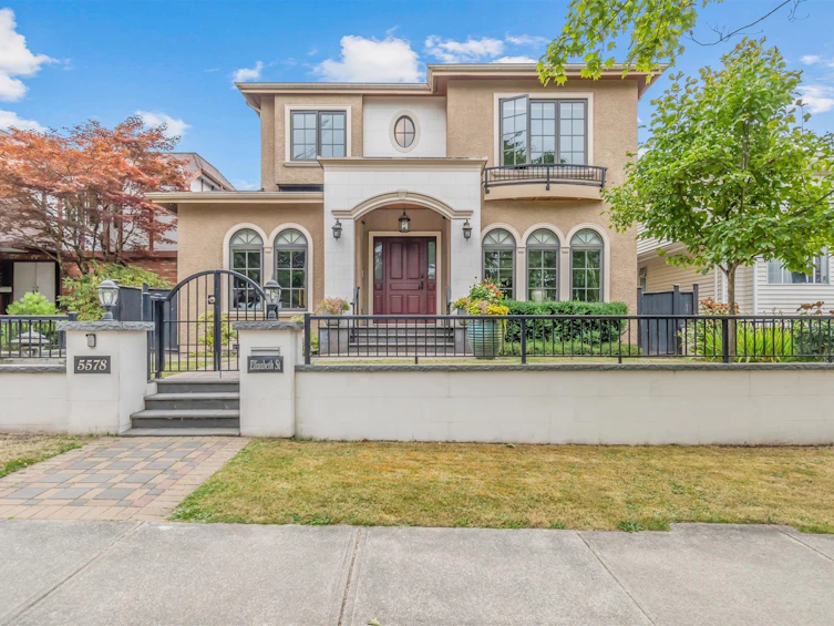 5578 Elizabeth Street, Vancouver, BC, V5Y 3J9