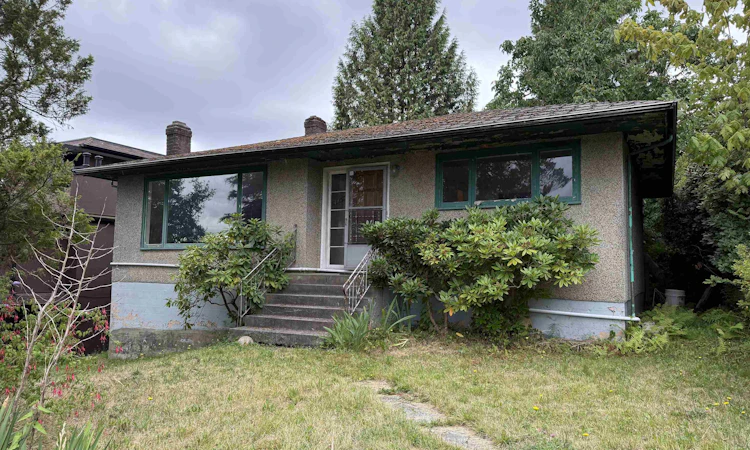 115 N Howard Avenue