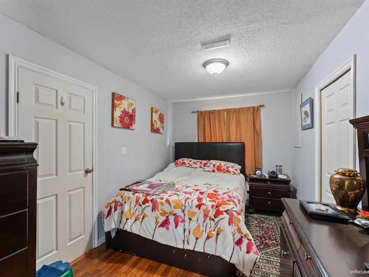 20445 Thorne Avenue, Maple Ridge, BC, V2X 8V1 - 9