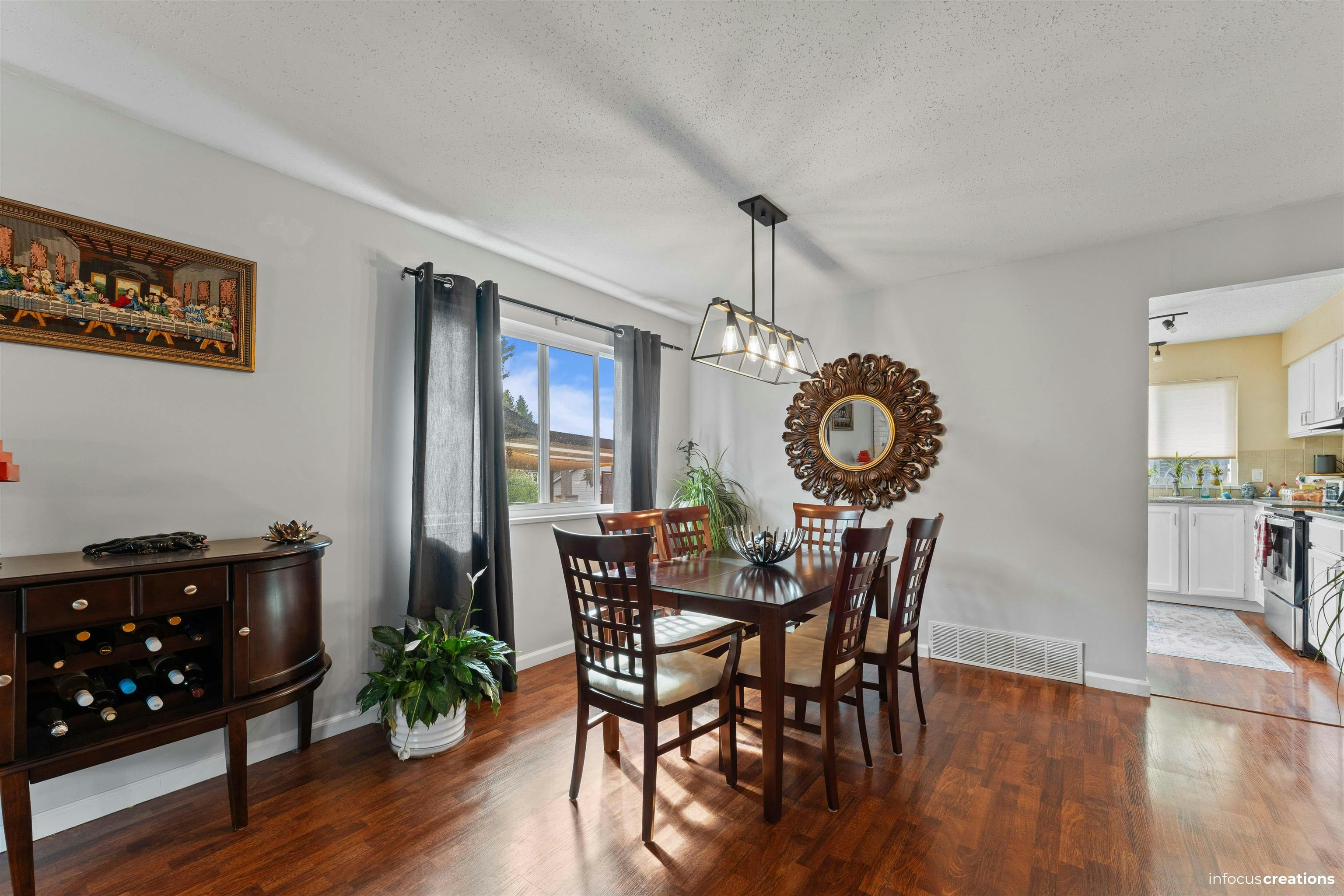 20445 Thorne Avenue, Maple Ridge, BC, V2X 8V1 - 13